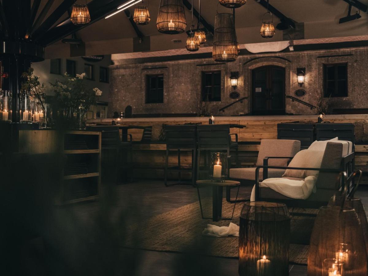 Vaya Post Hotel 4*